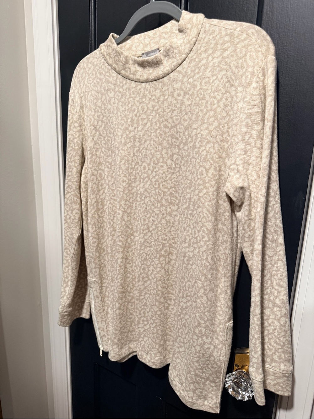 Talbots Cream Beige Animal Print Tunic